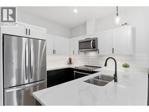 Photo 11 of 1999 15 Avenue Unit# 6, East Hill, Vernon