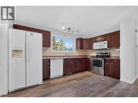 Kitchen at 1420 Graham Road, Rutland South, Kelowna