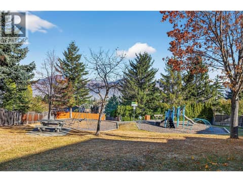Photo 11 of 758 Fleming Drive, Aberdeen, Kamloops