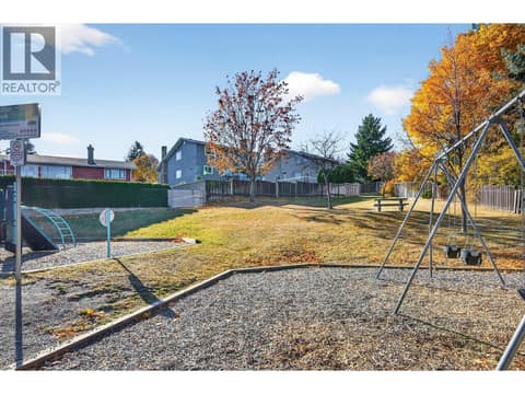 Photo 12 of 758 Fleming Drive, Aberdeen, Kamloops