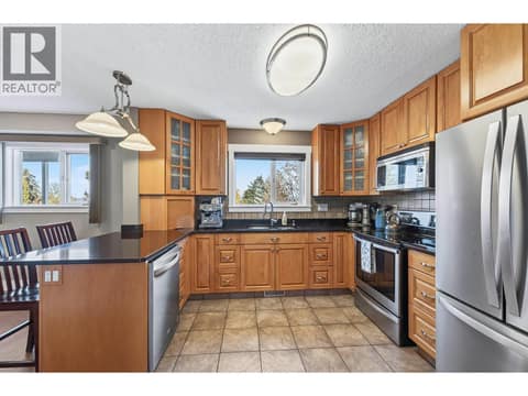 Photo 23 of 758 Fleming Drive, Aberdeen, Kamloops