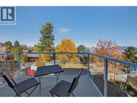 Photo 5 of 758 Fleming Drive, Aberdeen, Kamloops