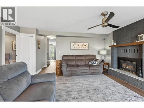 Photo 9 of 758 Fleming Drive, Aberdeen, Kamloops
