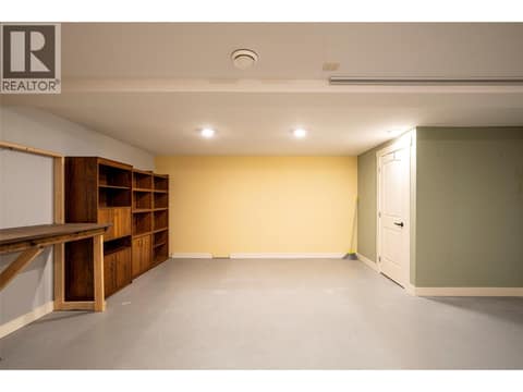 Photo 52 of 2444 York Avenue Unit# 32, Armstrong/ Spall.