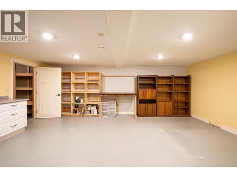 Photo 53 of 2444 York Avenue Unit# 32, Armstrong/ Spall.