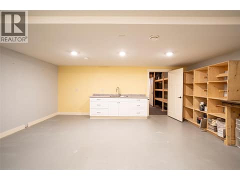 Photo 54 of 2444 York Avenue Unit# 32, Armstrong/ Spall.