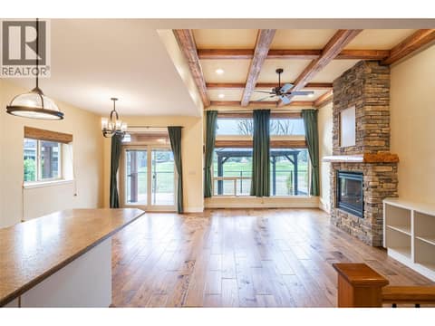 Photo 6 of 2444 York Avenue Unit# 32, Armstrong/ Spall.