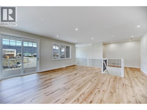 Photo 6 of 9 Hibiscus Court, Osoyoos