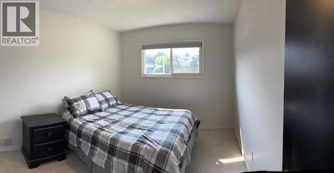 Photo 10 of 725 Ross Avenue, Columbia/Duncan, Penticton
