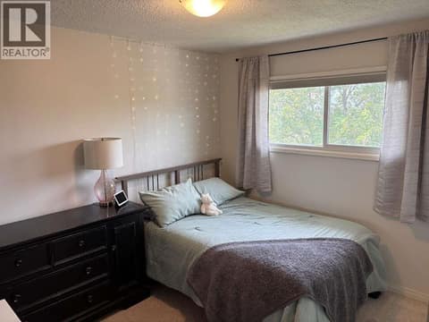 Photo 11 of 725 Ross Avenue, Columbia/Duncan, Penticton