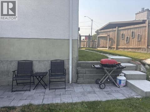 Photo 19 of 725 Ross Avenue, Columbia/Duncan, Penticton