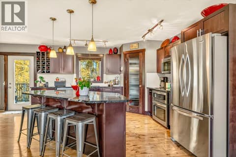 Photo 22 of 10 Silver Ridge Way, Fernie