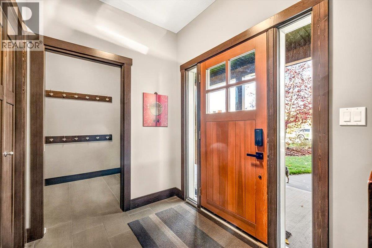 Photo 5 of 10 Silver Ridge Way, Fernie