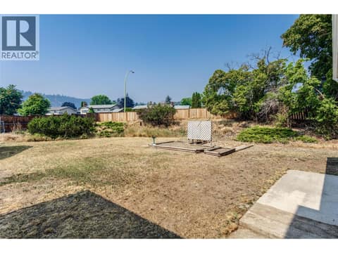 Photo 44 of 840 Liban Court, Glenmore, Kelowna