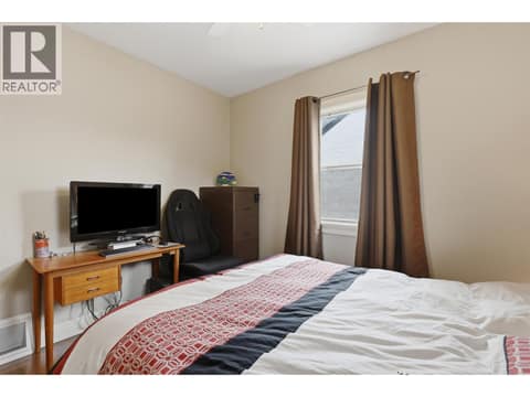 Photo 17 of 812 Columbia Street, South Kamloops