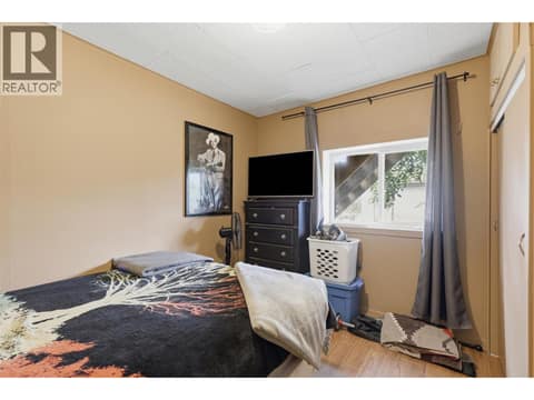 Photo 32 of 812 Columbia Street, South Kamloops