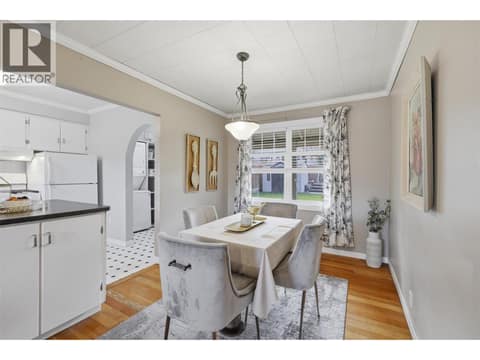 Photo 9 of 1233 Pine Street, South Kamloops