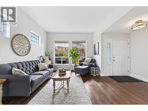 Photo 5 of 845 BRAMBLE Place, Aberdeen, Kamloops