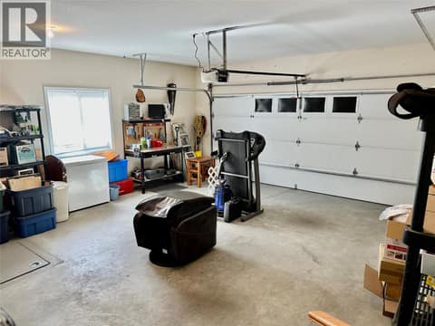 Photo 14 of 534 Redwing Drive, Main North, Penticton