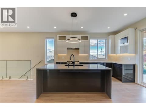 Photo 7 of 5084 Twinflower Crescent, Upper Mission, Kelowna
