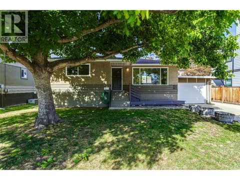 Photo 1 of 950 & 952 Stockwell Avenue, Kelowna North