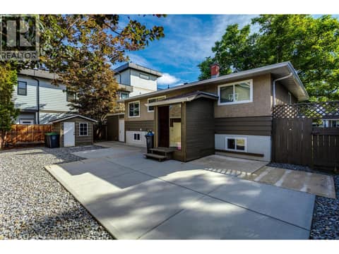 Photo 16 of 950 & 952 Stockwell Avenue, Kelowna North