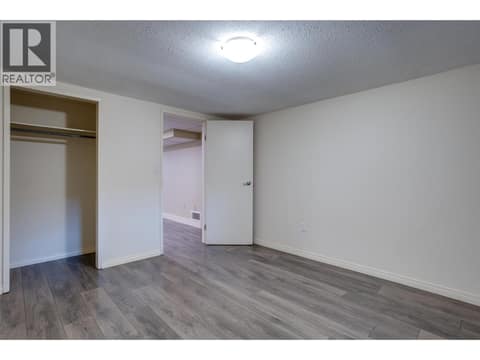 Photo 30 of 950 & 952 Stockwell Avenue, Kelowna North