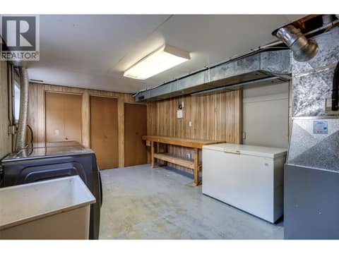 Photo 34 of 950 & 952 Stockwell Avenue, Kelowna North