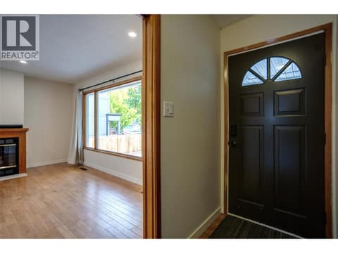 Photo 6 of 950 & 952 Stockwell Avenue, Kelowna North