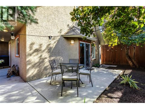 Carriage house at 950 & 952 Stockwell Avenue, Kelowna North