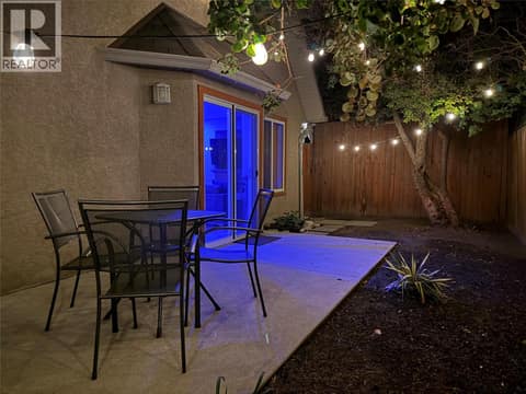 Carriage house at 950 & 952 Stockwell Avenue, Kelowna North