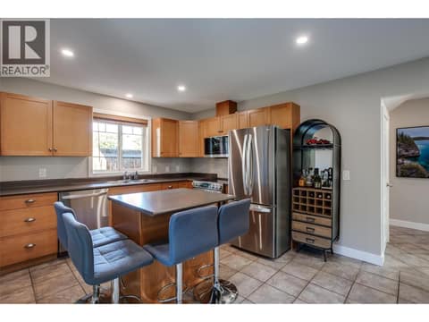Carriage house at 950 & 952 Stockwell Avenue, Kelowna North