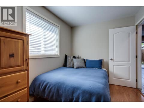 Carriage house at 950 & 952 Stockwell Avenue, Kelowna North