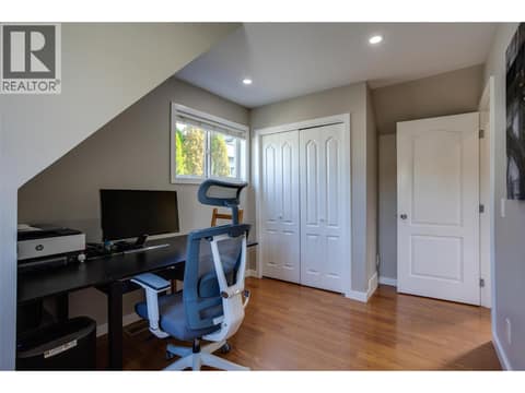 Carriage house at 950 & 952 Stockwell Avenue, Kelowna North