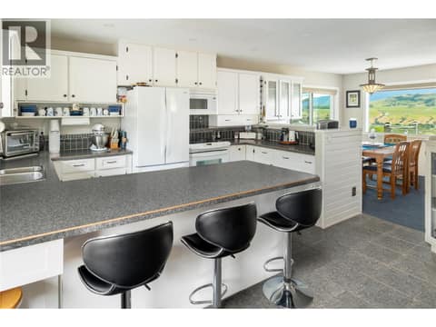 Photo 11 of 6636 Southwind Road, Bella Vista, Vernon