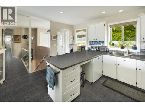 Photo 15 of 6636 Southwind Road, Bella Vista, Vernon