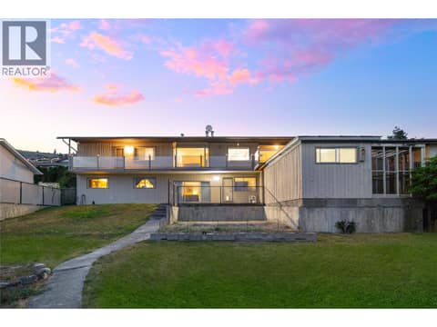 Photo 5 of 6636 Southwind Road, Bella Vista, Vernon