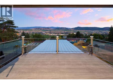 Photo 6 of 6636 Southwind Road, Bella Vista, Vernon