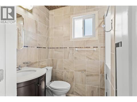 Photo 21 of 925 Sutherland Avenue, Kelowna South