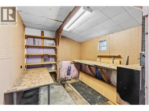 Photo 33 of 925 Sutherland Avenue, Kelowna South