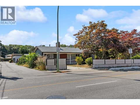 Photo 39 of 925 Sutherland Avenue, Kelowna South