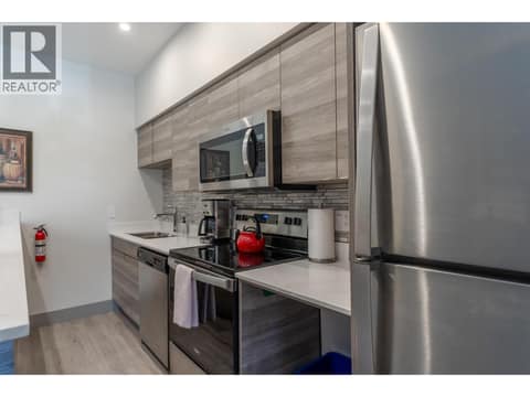 Photo 4 of 2555 Lakeshore Road Unit# 514, Okanagan Landing, Vernon