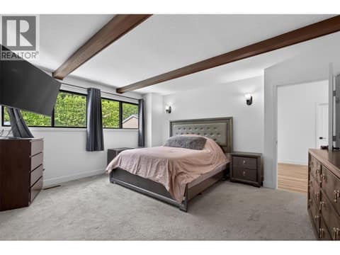 Photo 13 of 1750 Sonora Drive, Glenmore, Kelowna