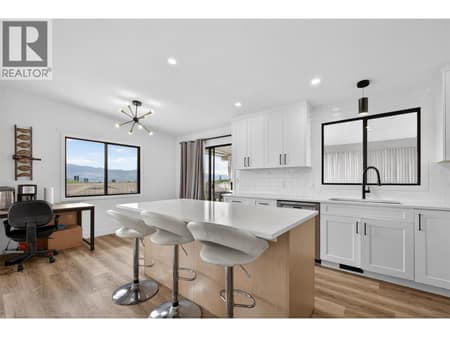 Photo 2 of 1750 Sonora Drive, Glenmore, Kelowna