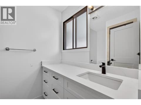 Photo 23 of 1750 Sonora Drive, Glenmore, Kelowna