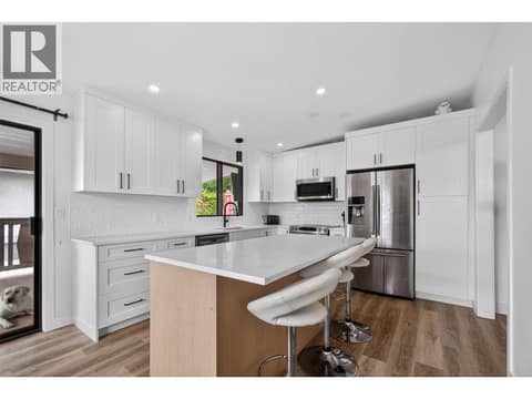 Photo 3 of 1750 Sonora Drive, Glenmore, Kelowna