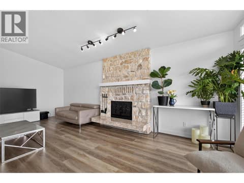 Photo 7 of 1750 Sonora Drive, Glenmore, Kelowna