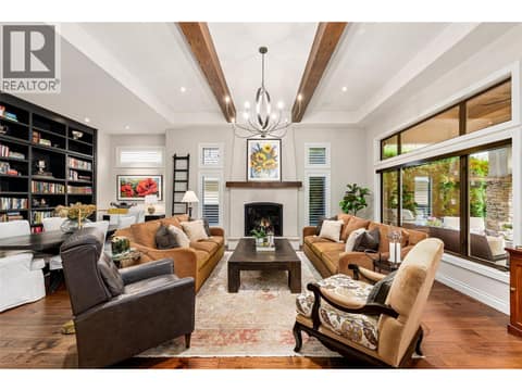 Bright and spacious living room at 3887 Gallaghers Parkway, South East Kelowna