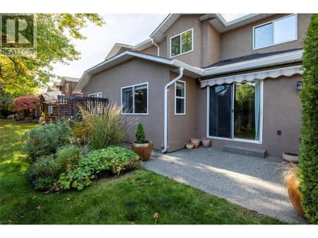 Back yard Patio at 535 Glenmeadows Road Unit# 16, North Glenmore, Kelowna