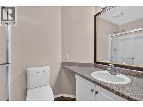 Primary Bedroom Ensuite Bathroom at 535 Glenmeadows Road Unit# 16, North Glenmore, Kelowna